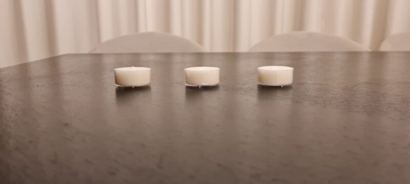 Scented Pack of 3 Tea Lights - Image 2